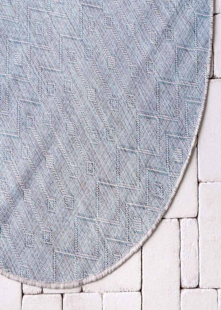 13' x 13' Easy-Clean Trellis Indoor / Outdoor Round Rug