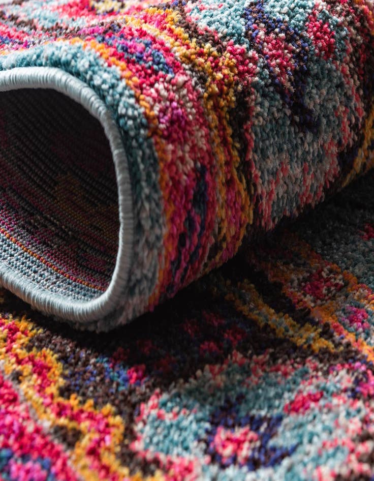 Detail image of 8' x 8'  Washable Palazzo Round Rug