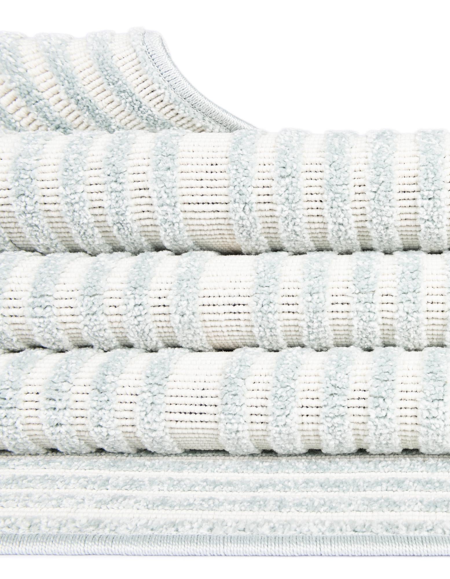 3' x 3' Easy-Clean Sabrina Soto Indoor / Outdoor Round Rug