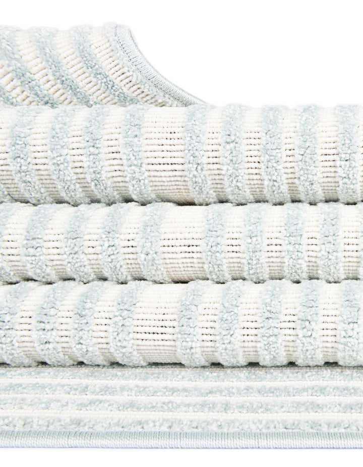 3' x 3' Easy-Clean Sabrina Soto Indoor / Outdoor Round Rug