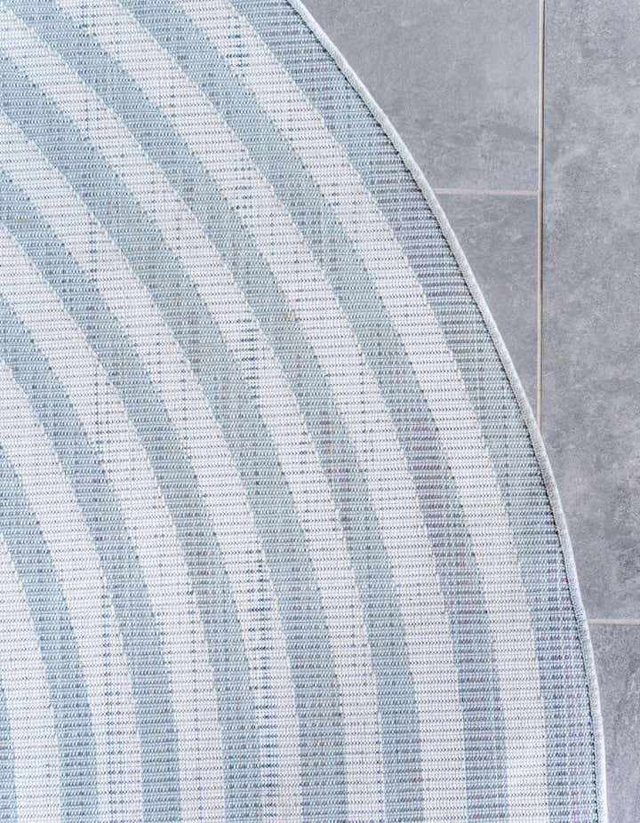 3' x 3' Easy-Clean Sabrina Soto Indoor / Outdoor Round Rug