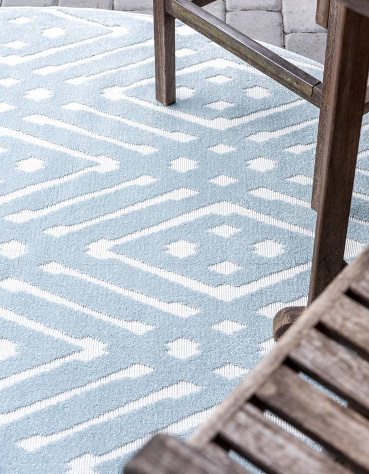 Detail image of 8' x 8' Easy-Clean Sabrina Soto Ella Indoor / Outdoor Round Rug