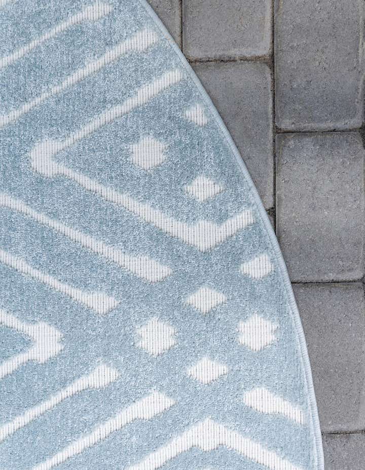 8' x 8' Easy-Clean Sabrina Soto Ella Indoor / Outdoor Round Rug