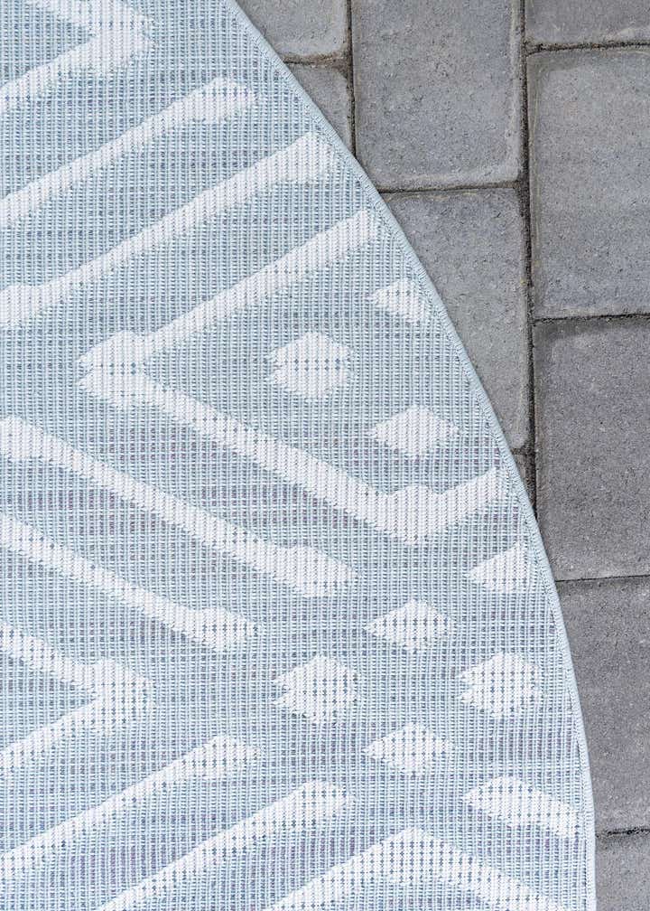 8' x 8' Easy-Clean Sabrina Soto Ella Indoor / Outdoor Round Rug