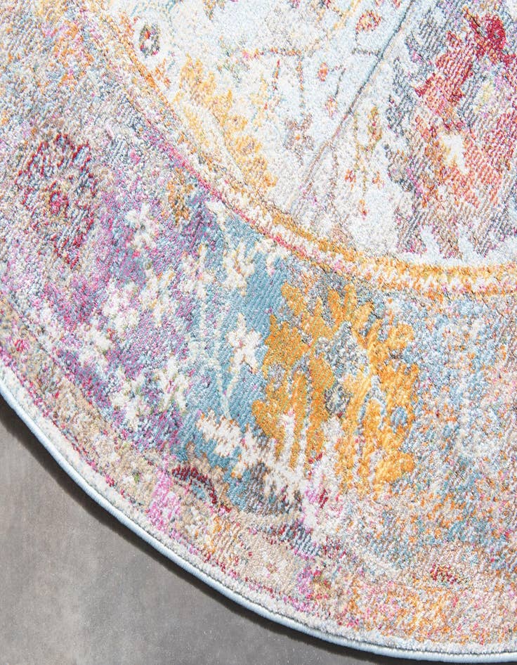 Detail image of 5' 5 x 5' 5 Santiago Round Rug