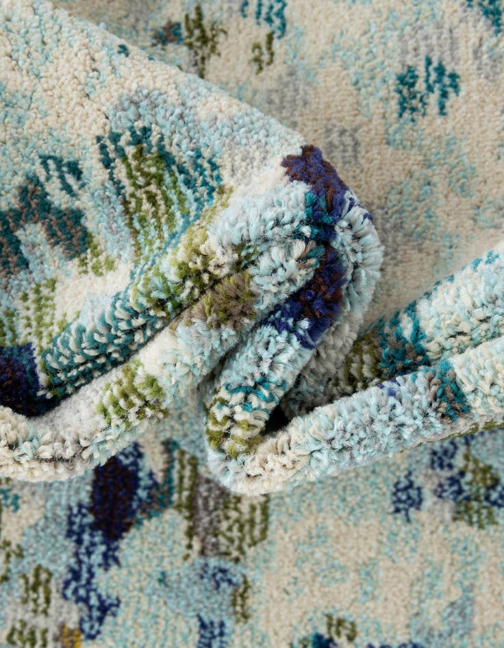 Detail image of 6' x 6'  Washable Spectrum Round Rug