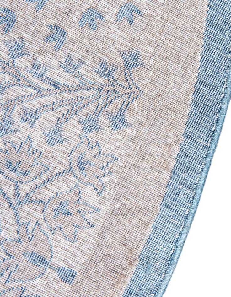 Detail image of 5' x 5' Vienna Round Rug