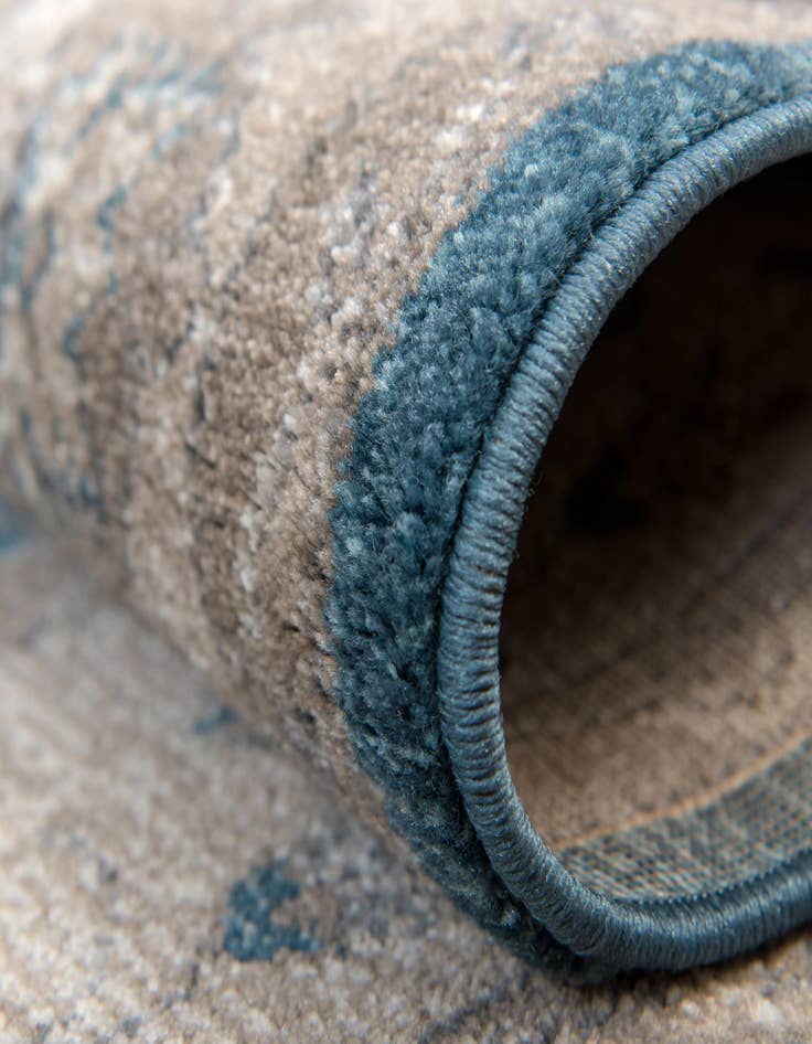 Detail image of 4' x 4' Vienna Round Rug