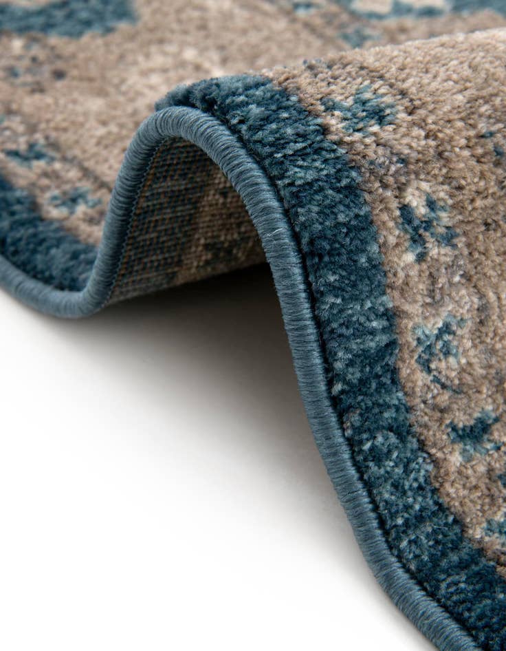 Detail image of 4' x 4' Vienna Round Rug