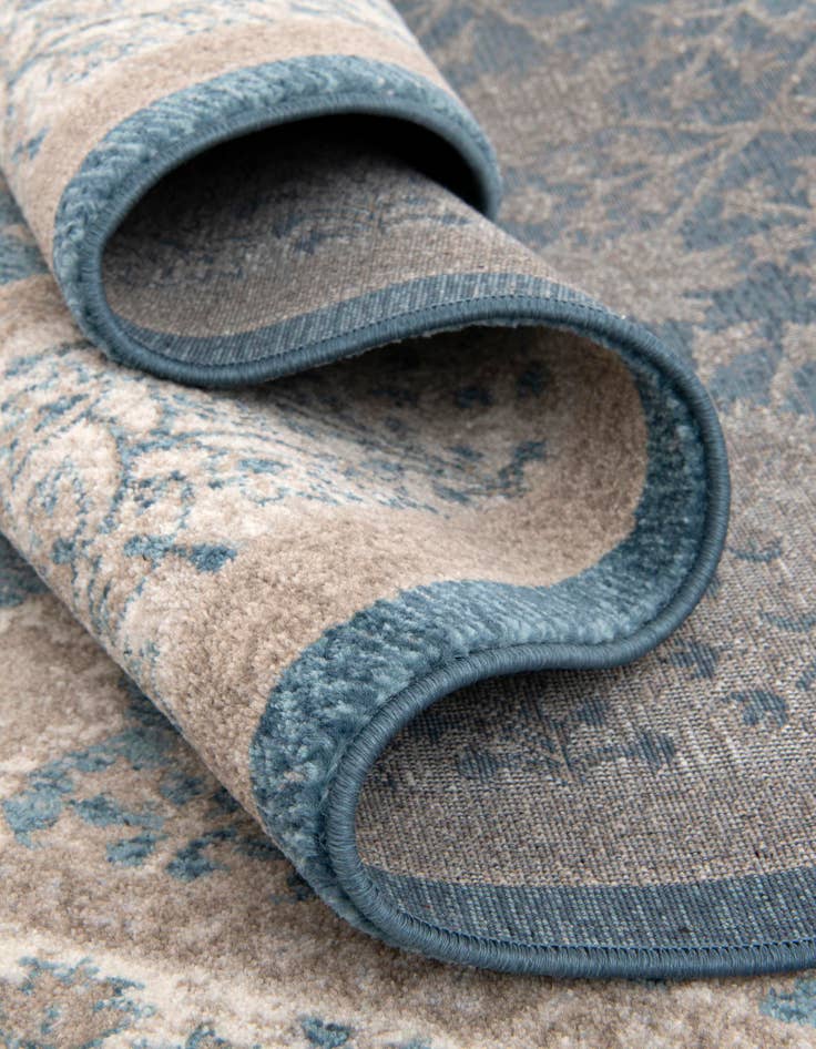 Detail image of 5' x 5' Viola Round Rug