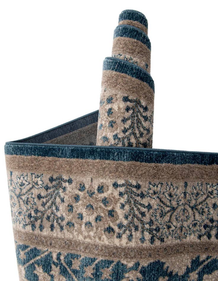 Detail image of 5' x 5' Viola Round Rug