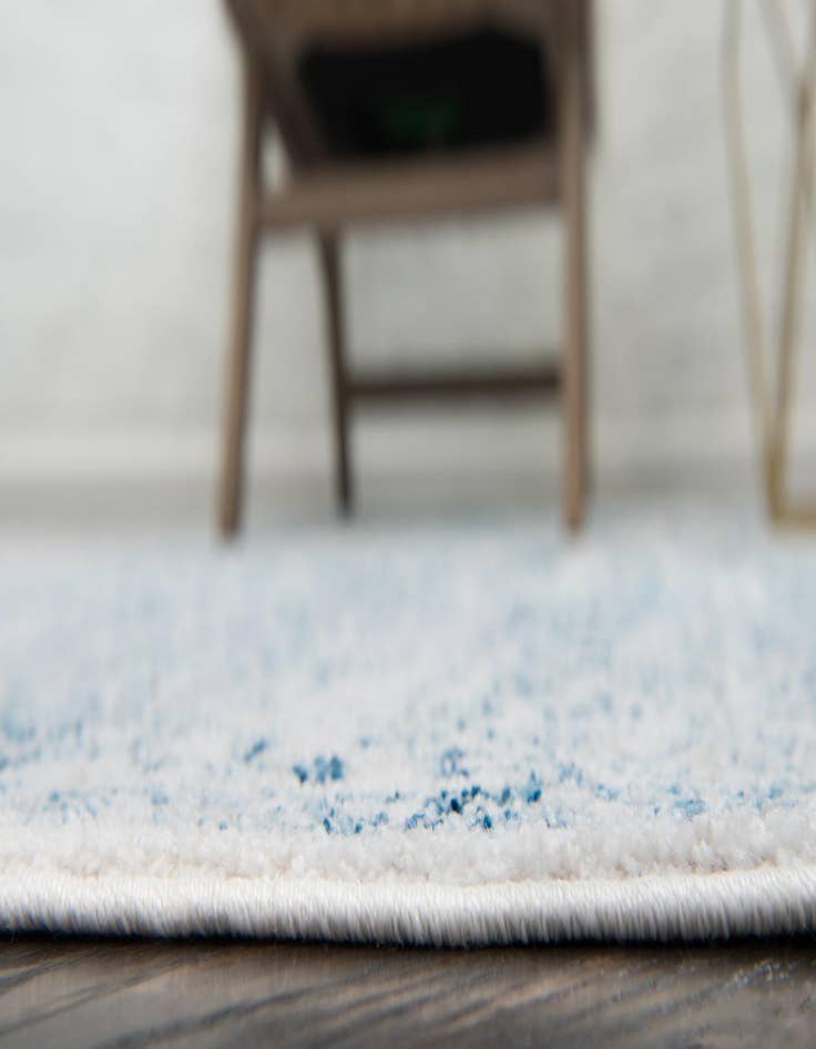 Detail image of 6' x 6' Williamsburg Round Rug