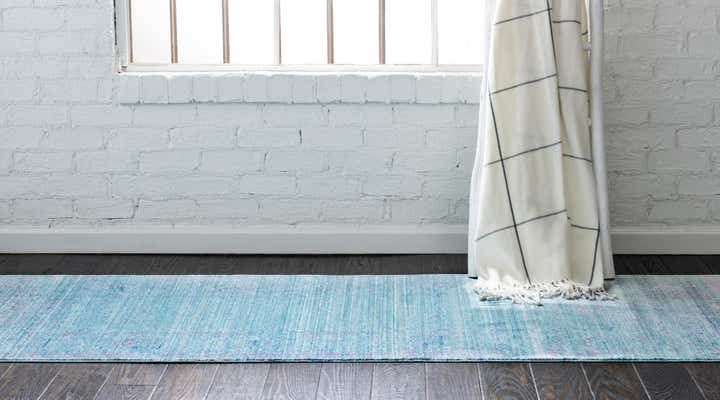 2' 7 x 9' 10 Alexis Runner Rug