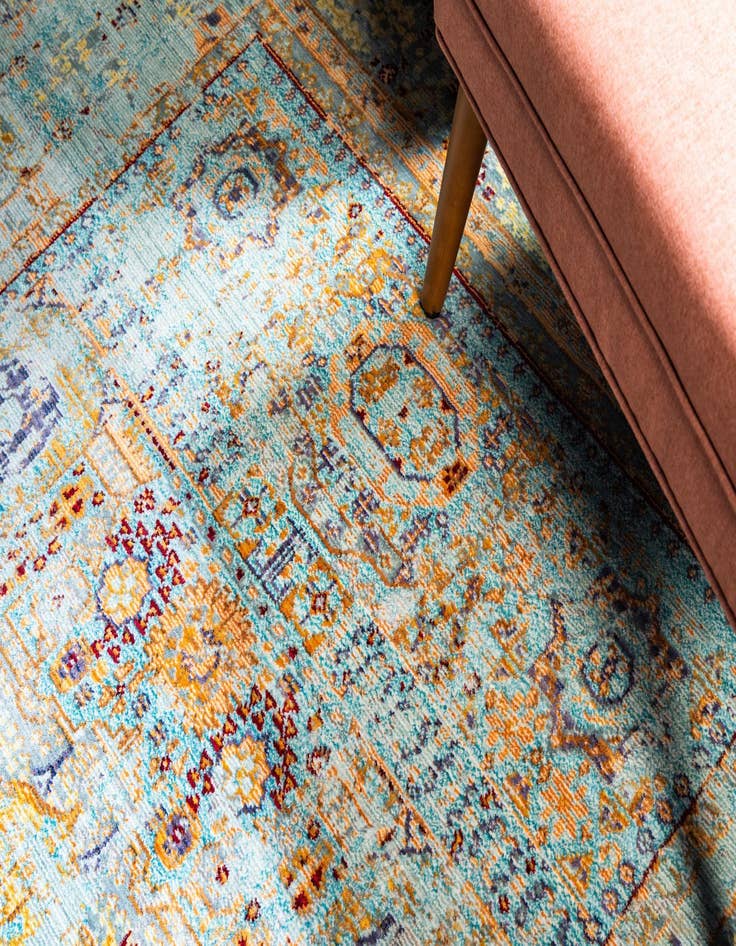 Detail image of 2' 7 x 9' 10 Alexis Runner Rug