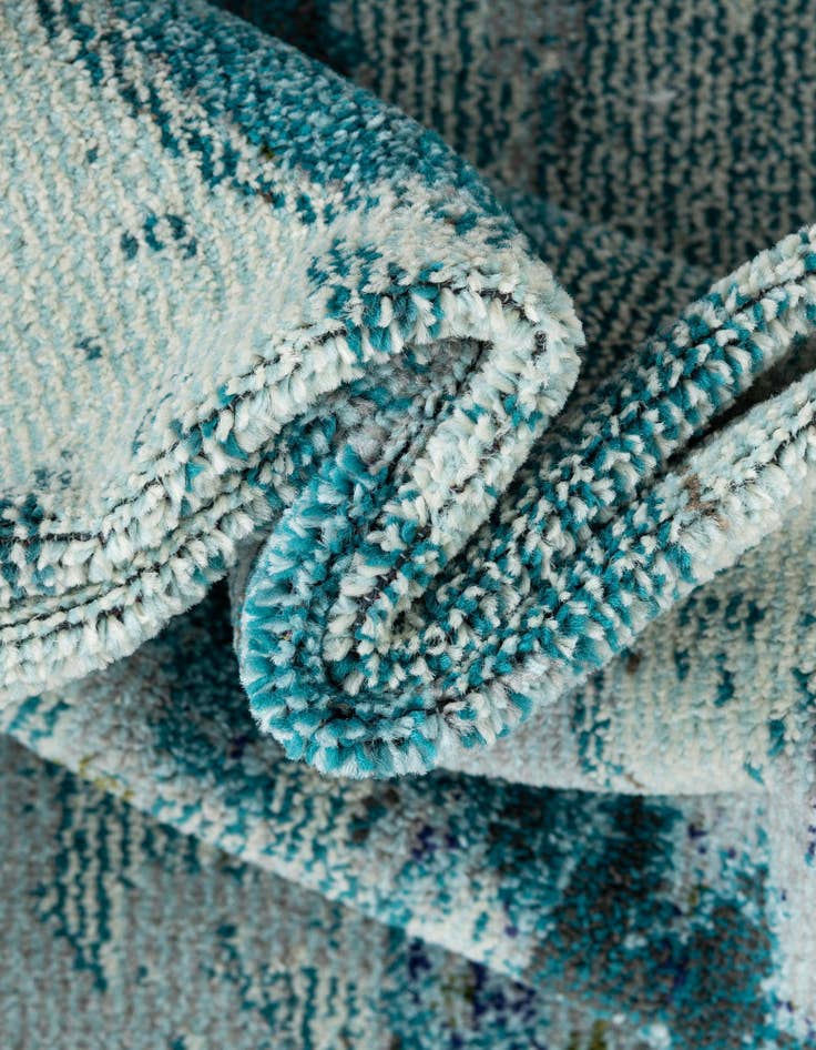 Detail image of 2' 7 x 10' Washable Amalfi Runner Rug