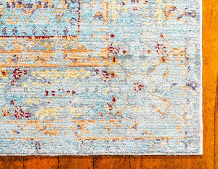 Detail image of 4' x 10' Aqua Runner Rug