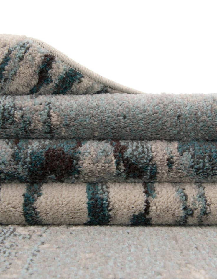 Detail image of 2' 2 x 6' 9  Washable Casablanca Runner Rug