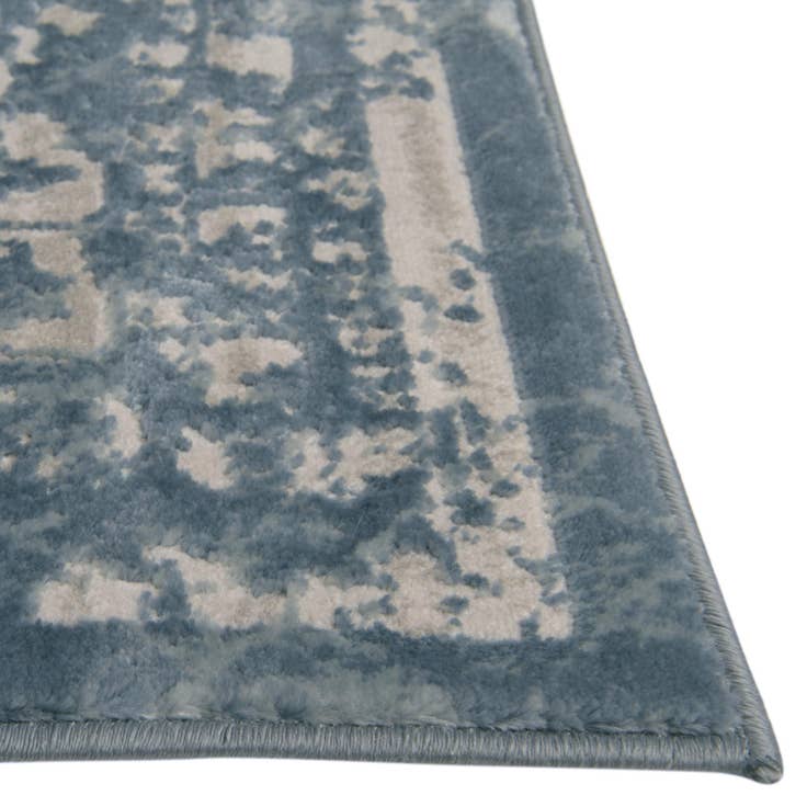 Detail image of 2' 7 x 8' 2 Chesterfield Runner Rug