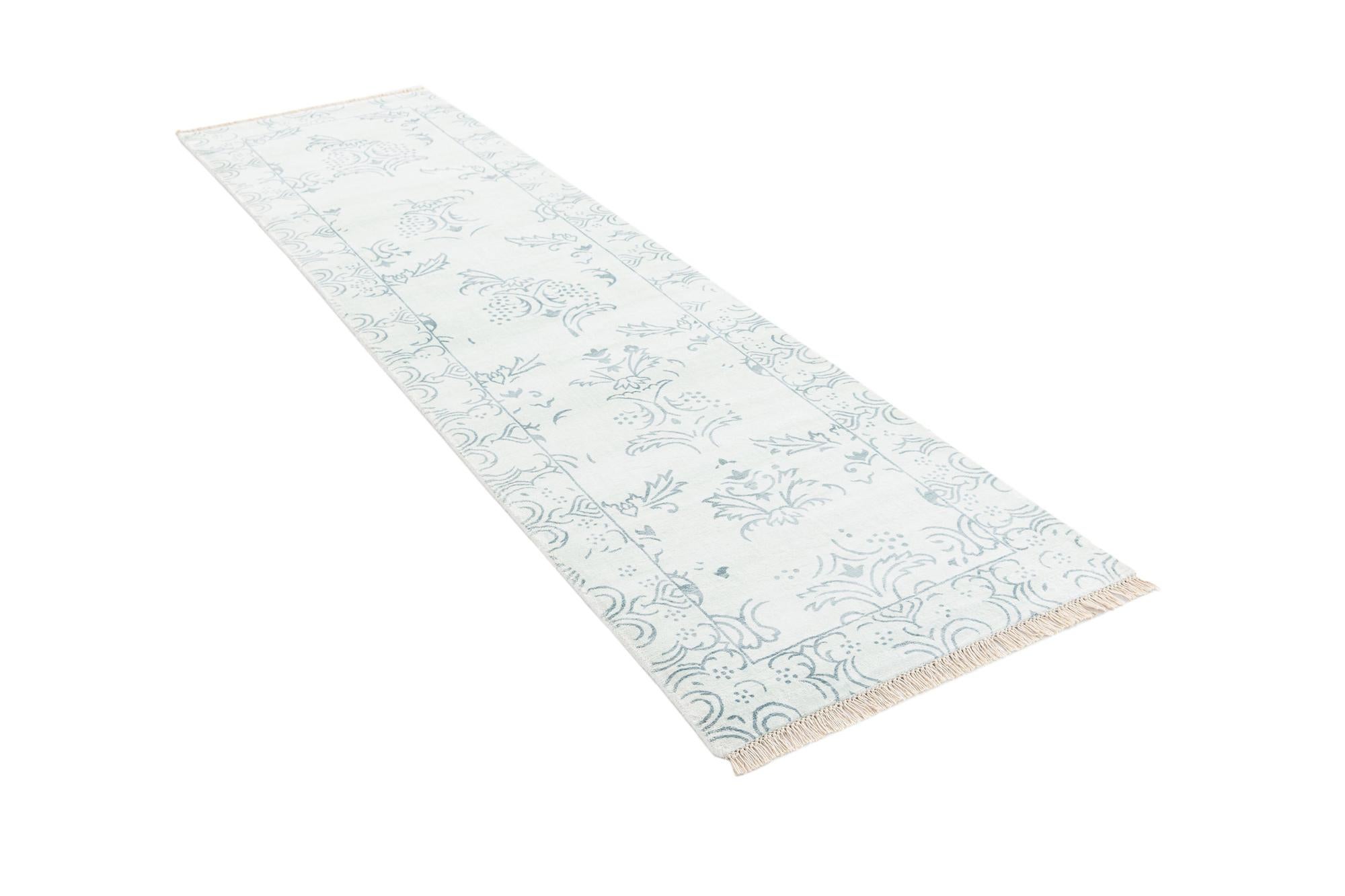 2' 7 x 9' 10 Darya Runner Rug