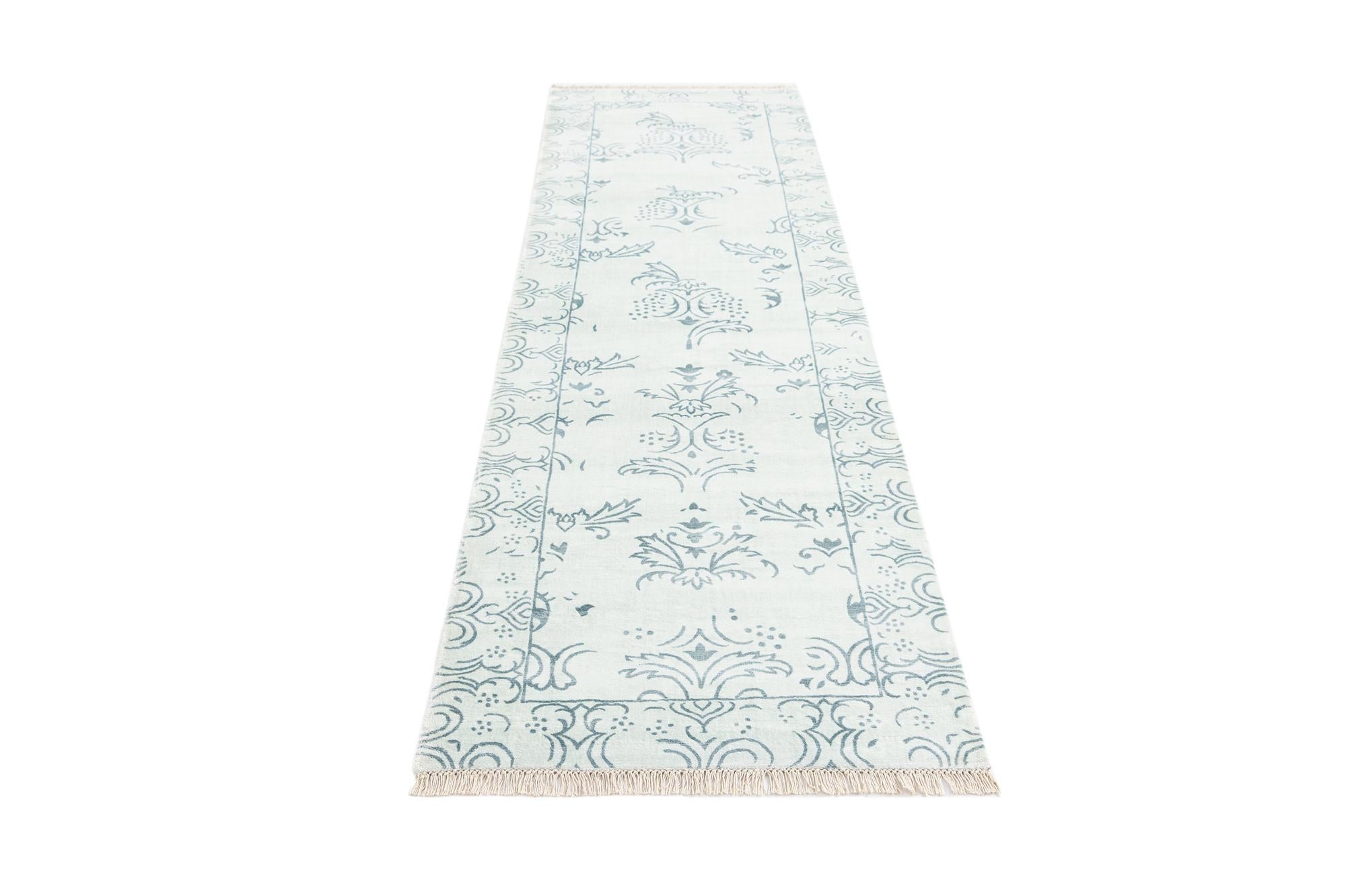 2' 7 x 9' 10 Darya Runner Rug