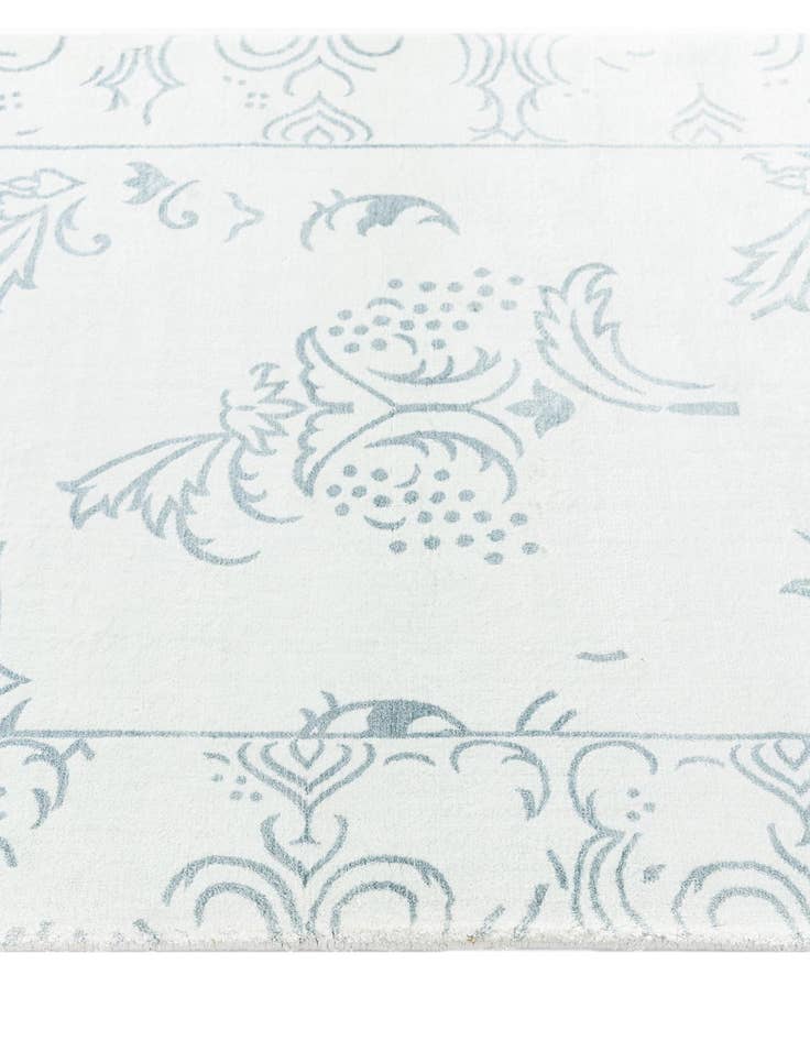 Detail image of 2' 7 x 9' 10 Darya Runner Rug