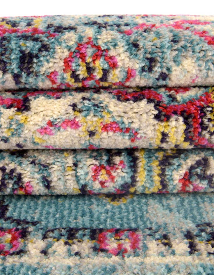 Detail image of 2' 7 x 10' Washable Fleur Runner Rug