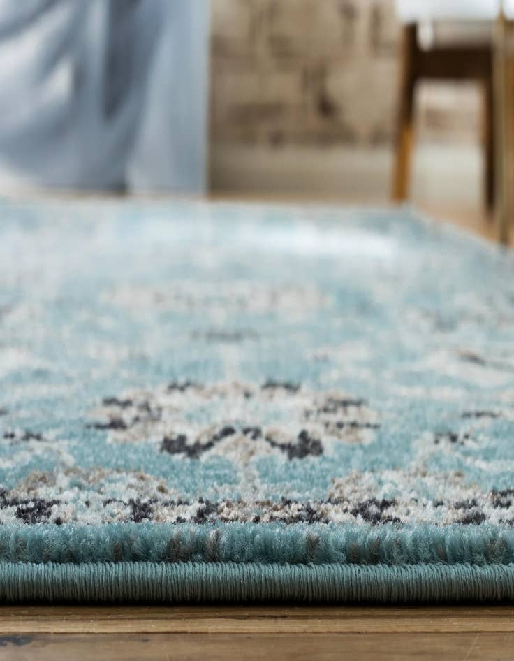Detail image of 2' 7 x 10' Heritage Runner Rug