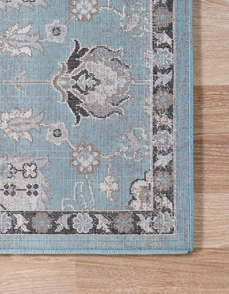 Detail image of 2' 2 x 6' Heritage Runner Rug
