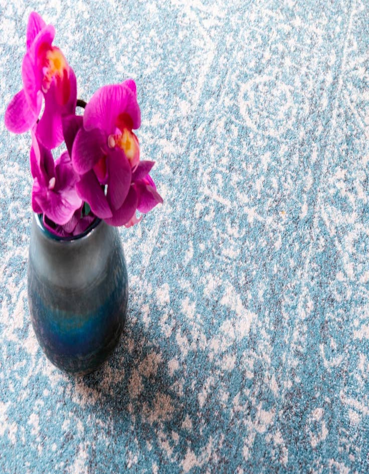 Detail image of 2' 2 x 6' Heritage Runner Rug