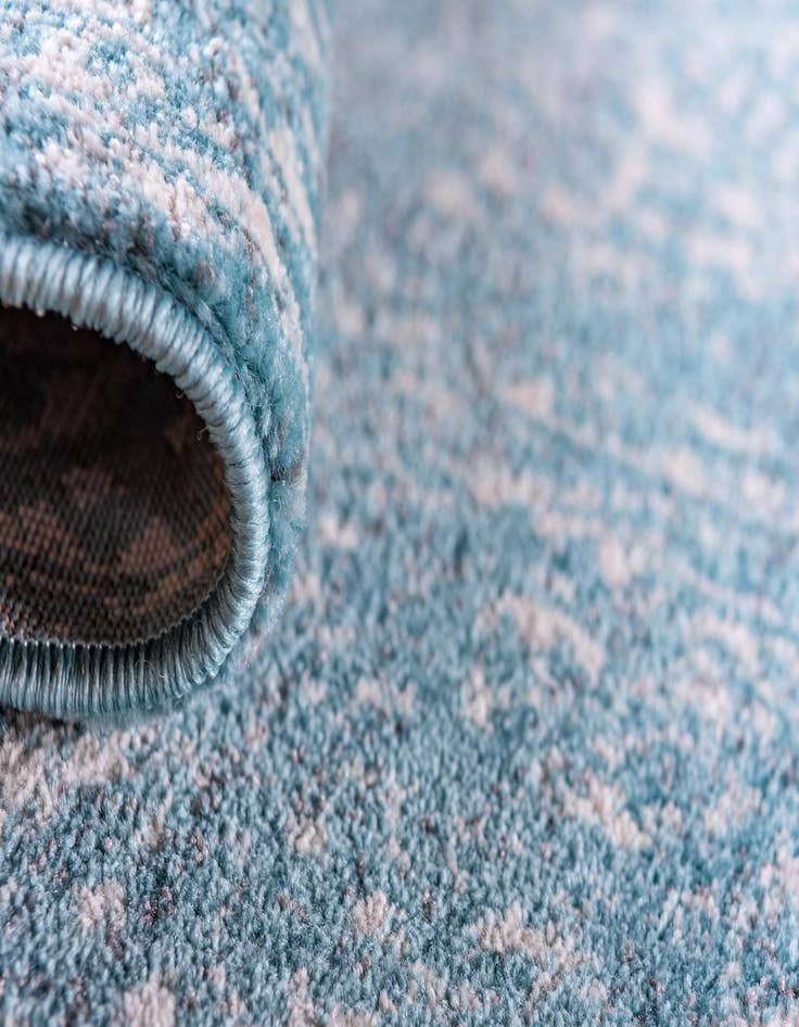 Detail image of 2' 2 x 6' Heritage Runner Rug