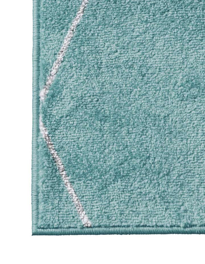 2' x 6' Lattice Frieze Runner Rug