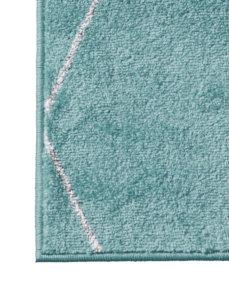 Detail image of 2' x 6' Lattice Frieze Runner Rug