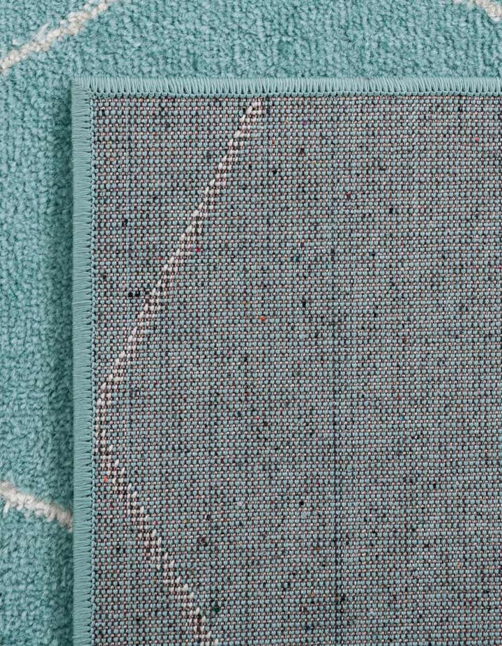 2' x 6' Lattice Frieze Runner Rug