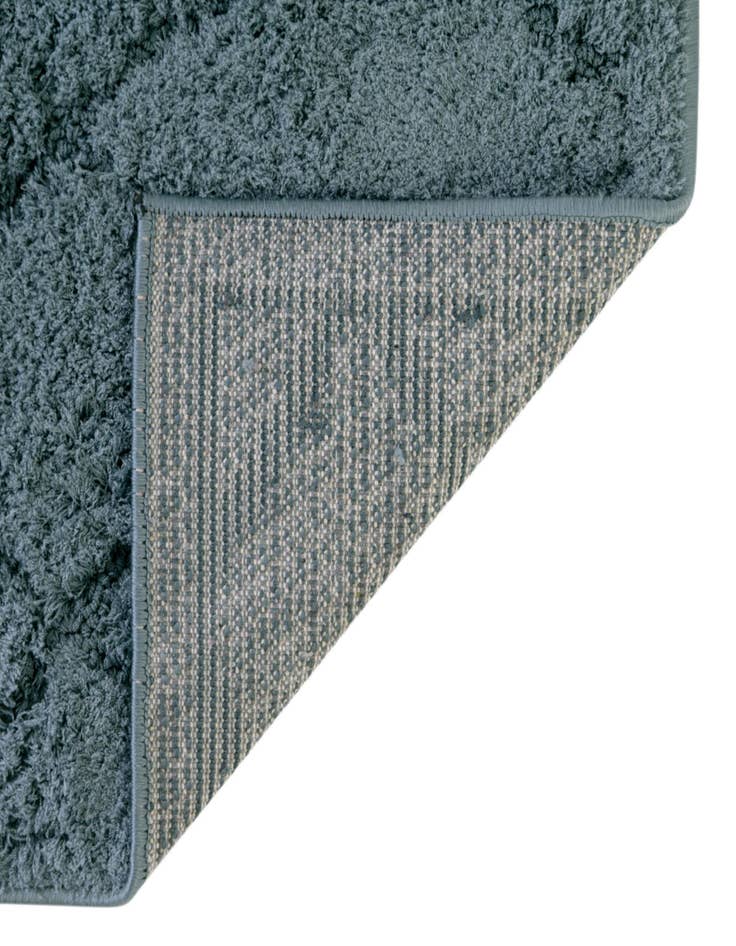 Detail image of 2' 7 x 10' Lattice Shag Runner Rug