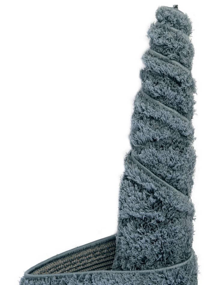 Detail image of 2' 7 x 10' Lattice Shag Runner Rug