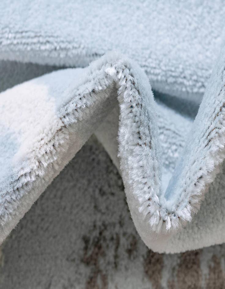 Detail image of 2' x 13' Metropolis Runner Rug