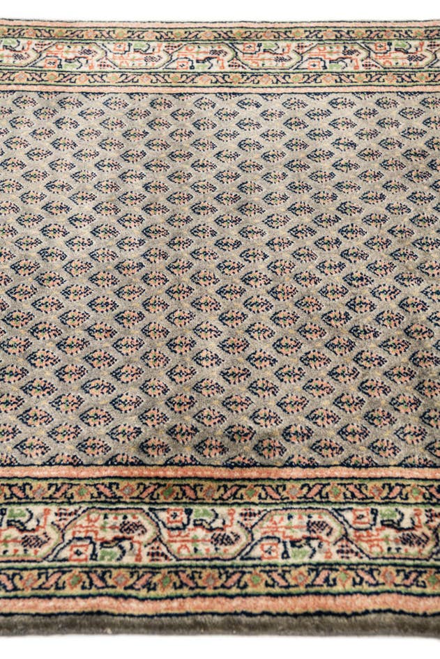 Detail image of 2' 9 x 10' 6 Hand Knotted Mir Wool Runner Rug