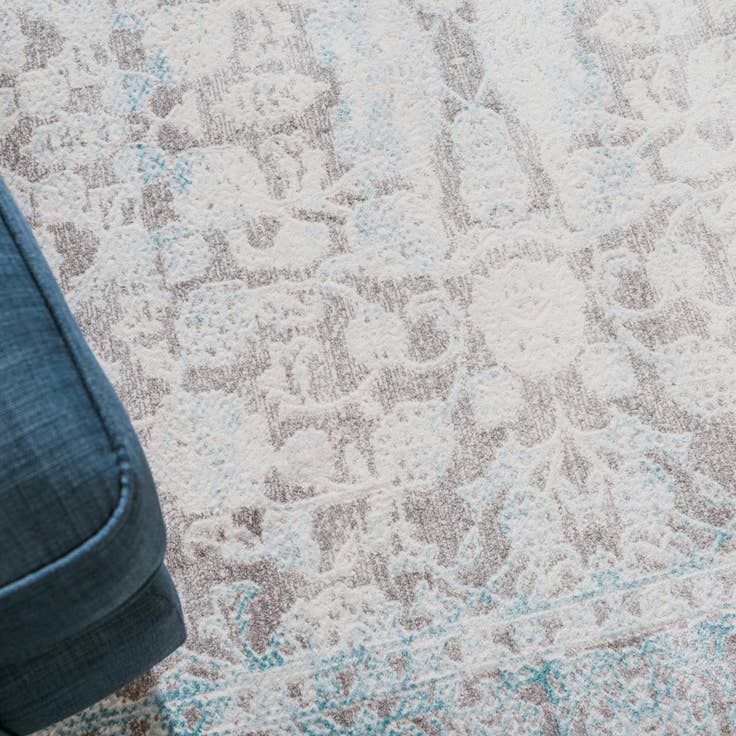 Detail image of 80cm x 305cm New Vintage Runner Rug