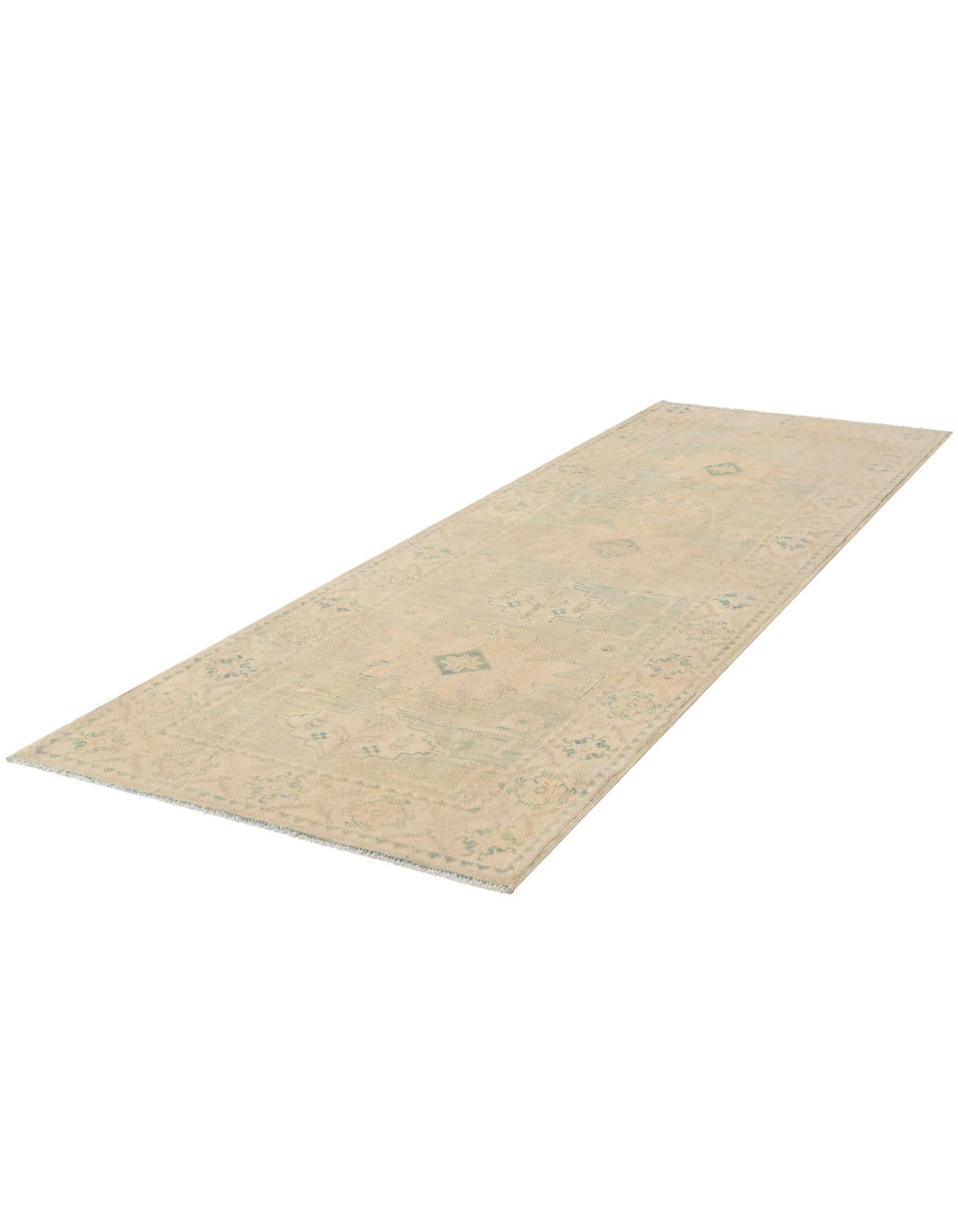 2' 9 x 8' 6 Hand Knotted Oushak Wool Runner Rug