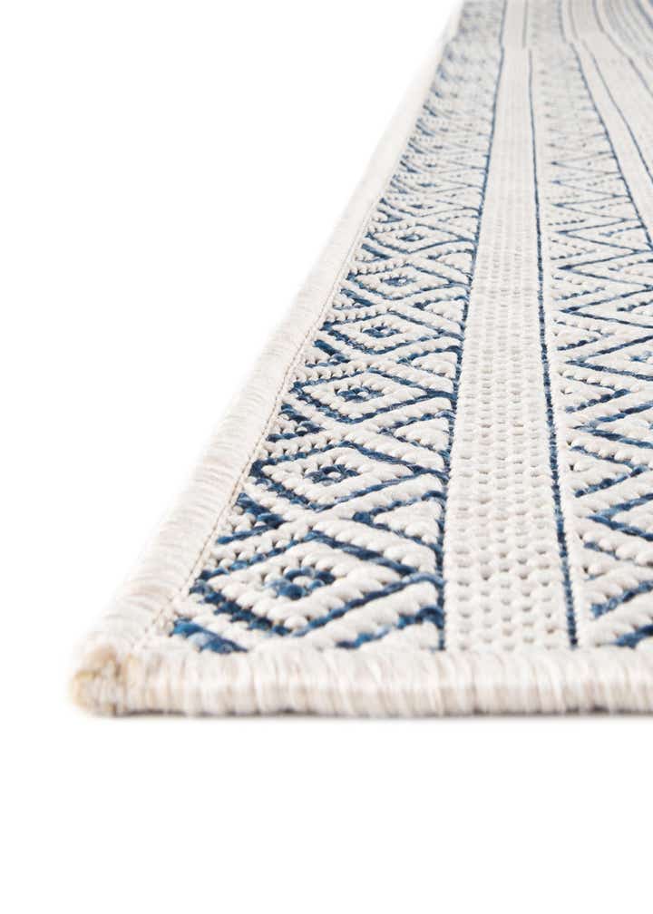 2' x 8' Easy-Clean Ribbon Indoor / Outdoor Runner Rug