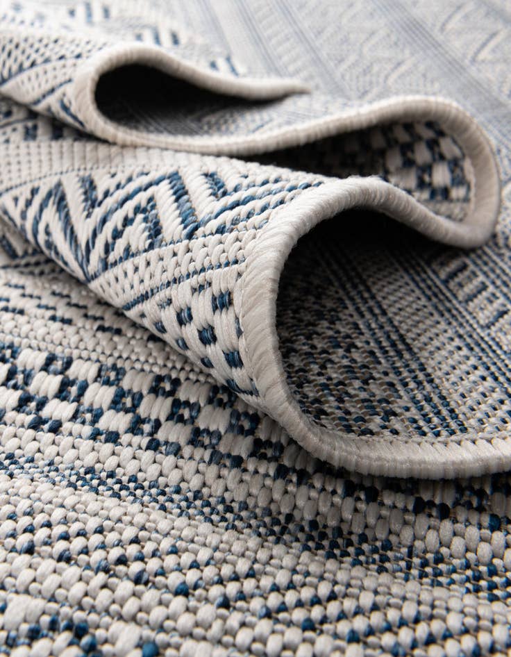 Detail image of 2' x 8' Easy-Clean Striped Indoor / Outdoor Runner Rug