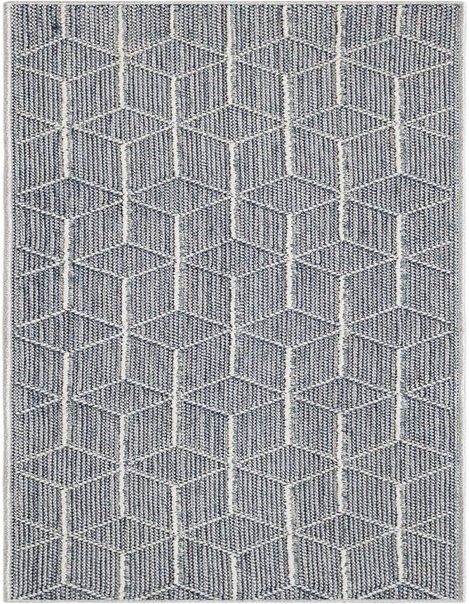 Detail image of 2' x 6' 1 Easy-Clean Trellis Indoor / Outdoor Runner Rug