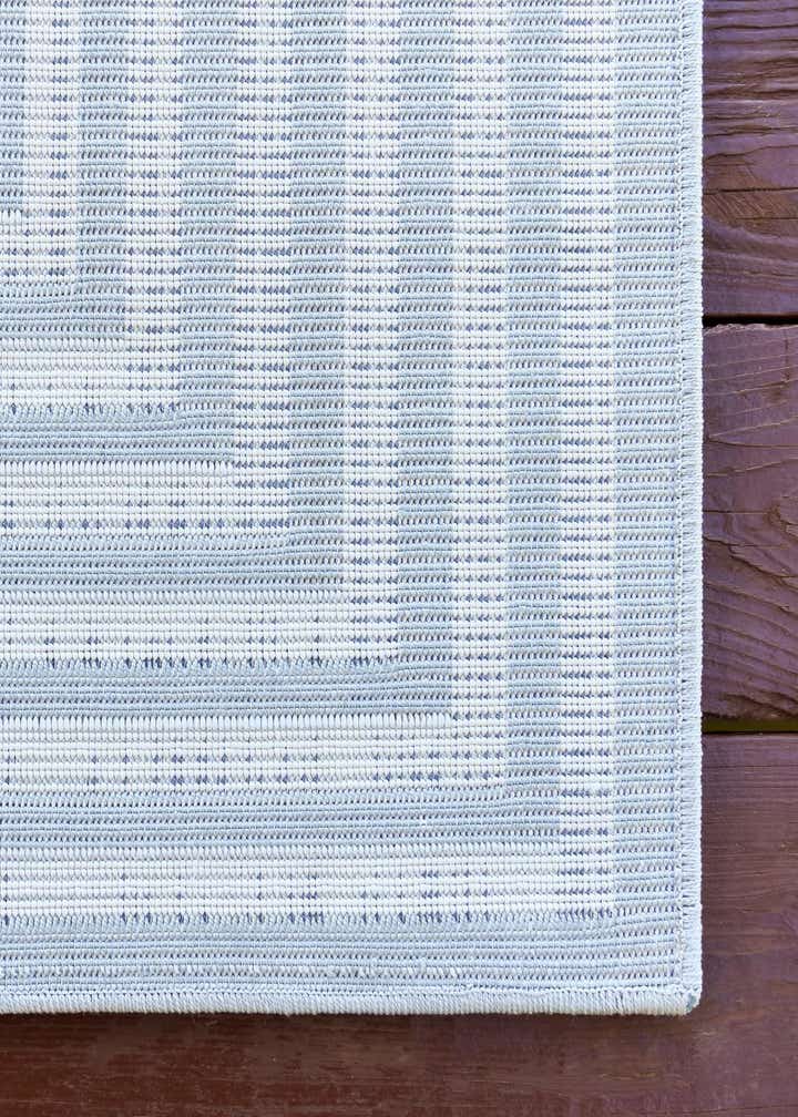 2' 7 x 10' Easy-Clean Sabrina Soto Indoor / Outdoor Runner Rug