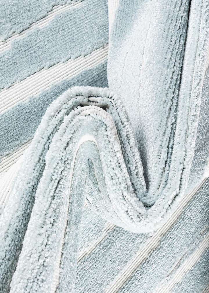 2' x 6' Easy-Clean Sabrina Soto Ola Indoor / Outdoor Runner Rug