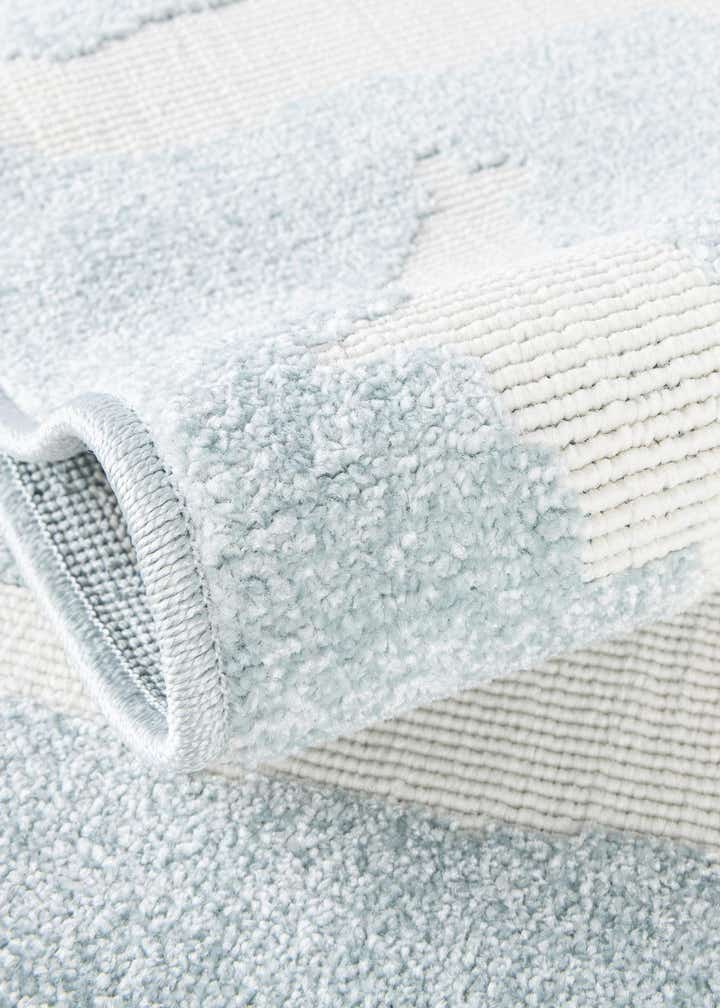 2' x 6' Easy-Clean Sabrina Soto Indoor / Outdoor Runner Rug