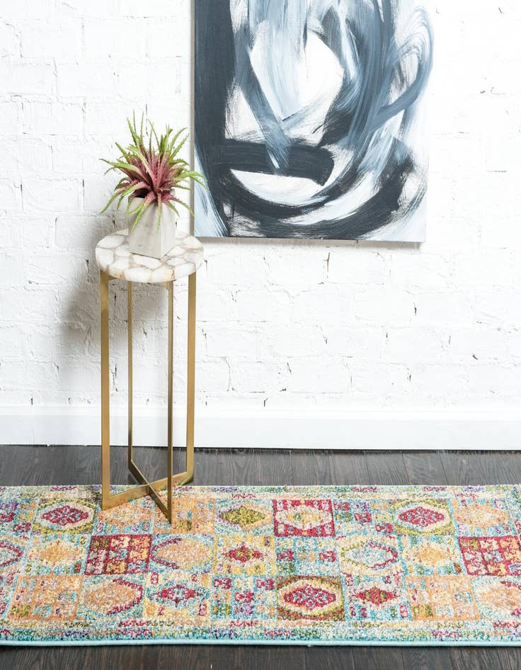 Detail image of 2' 2 x 6' 9  Washable Santa Fe Runner Rug