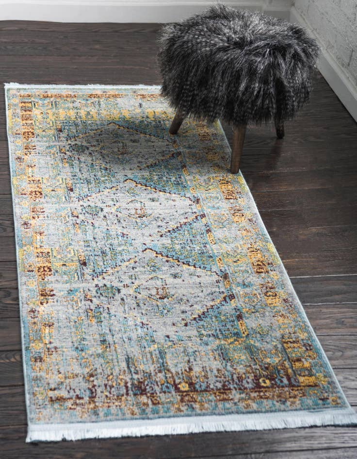 Detail image of 2' 2 x 6' Santiago Runner Rug