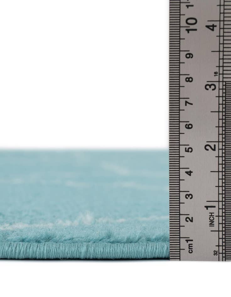 Detail image of 2' x 6' Trellis Frieze Runner Rug