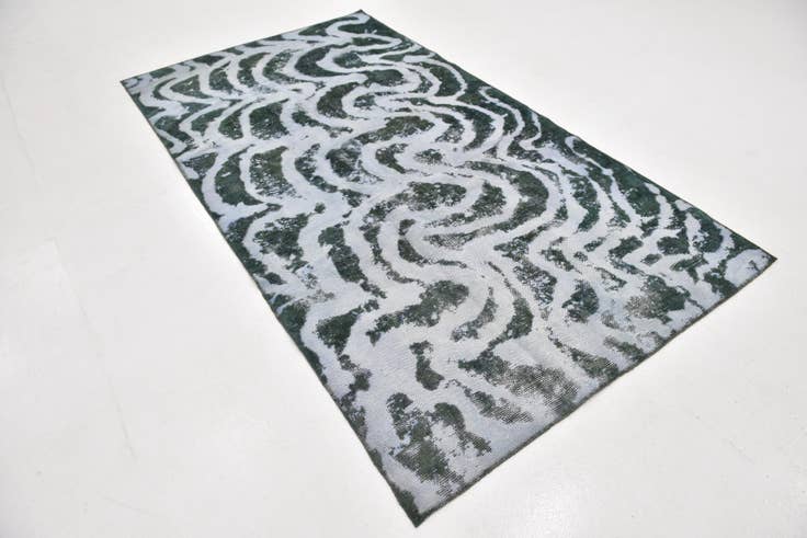 Detail image of 4' 6 x 8' 8 Hand Knotted Ultra Vintage Persian Wool Runner Rug