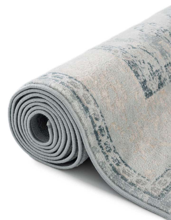 2' 7 x 6' Victoria Runner Rug